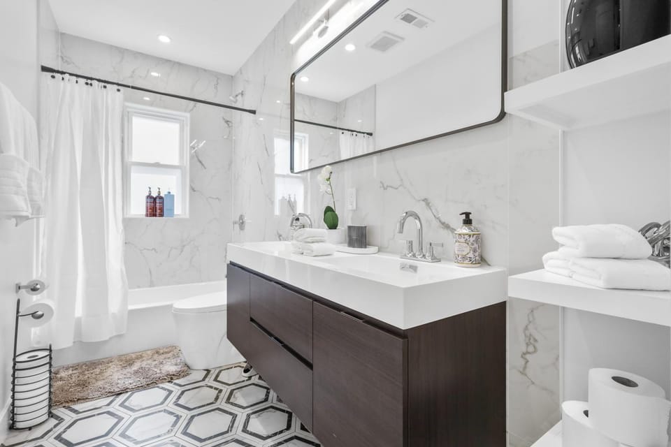 Toilet, Bathroom, Bath
