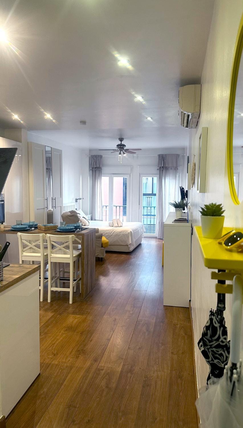 Photo of the whole room