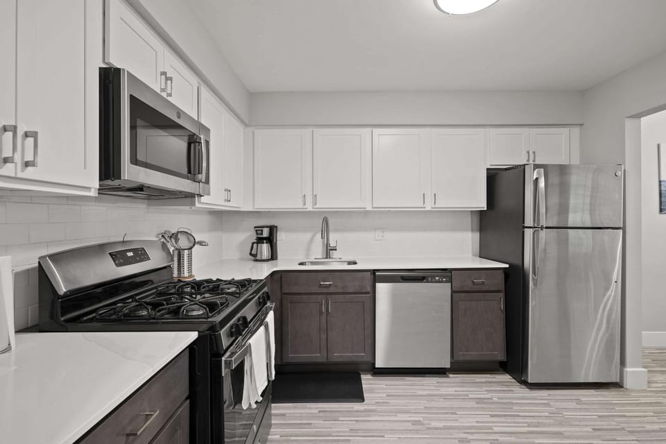 Spacious & Stylish Stay in Rochester Prime Spot Apartment in Rochester