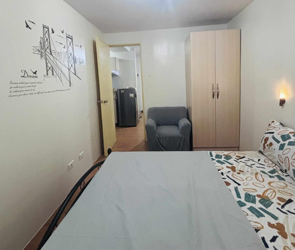 Bed, Photo of the whole room, Bedroom, wardrobe