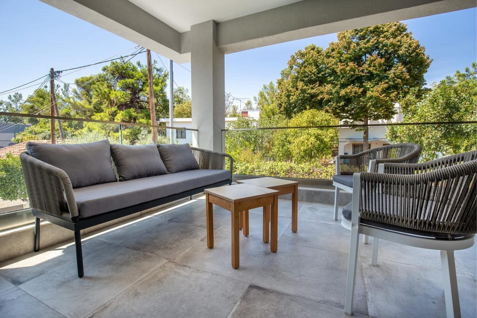 View (from property/room), Balcony/Terrace, Seating area