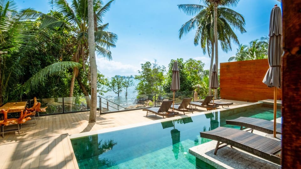 Pool view, Sea view, Swimming pool