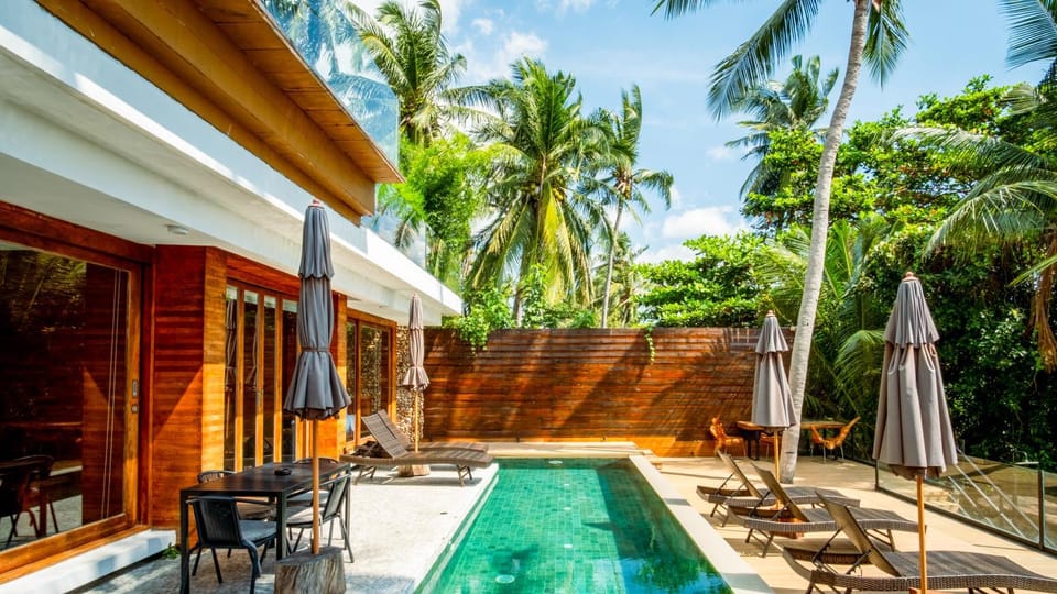 Property building, Pool view, Swimming pool