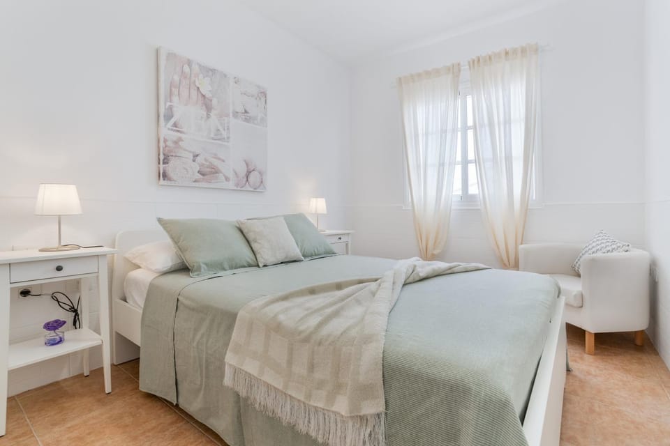 Living room, Bedroom