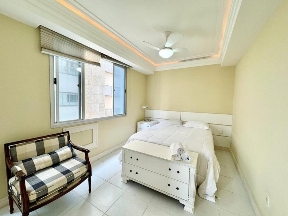 Apto amplo e moderno na Av Beira-Mar Norte Apartment in Florianopolis