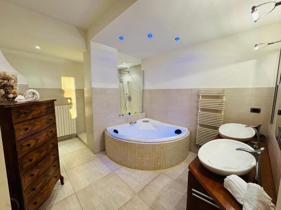 Bathroom, Bath