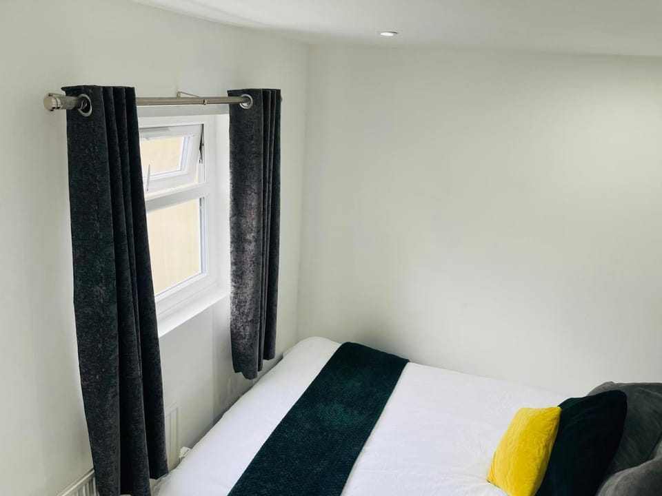 Cosy ground floor Apartment-Free Parking Chalet in Manchester