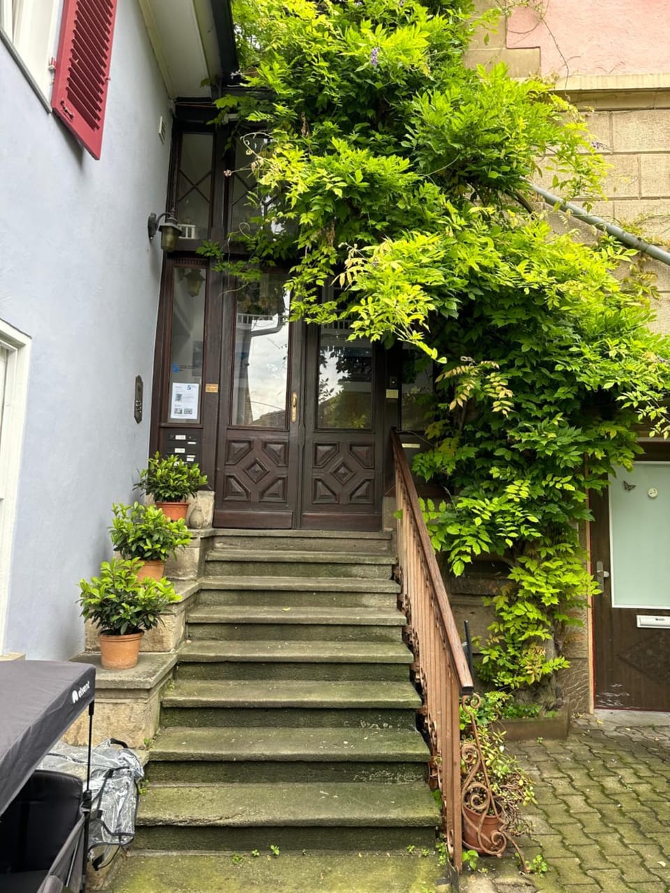 Property building, Facade/entrance