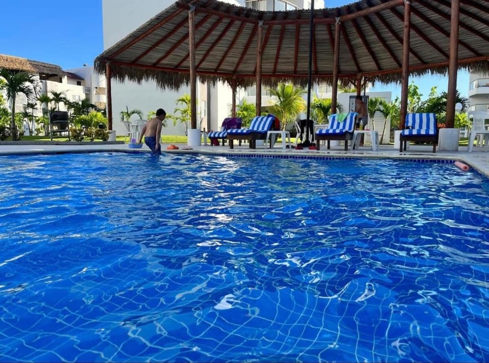 Playa Diamante 25 Amazing Family Apartment! Apartment in Acapulco