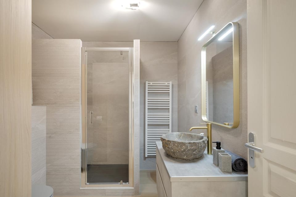 6 couchages Juan Les Pins Centre 22 Louis Gallet Apartment in Antibes