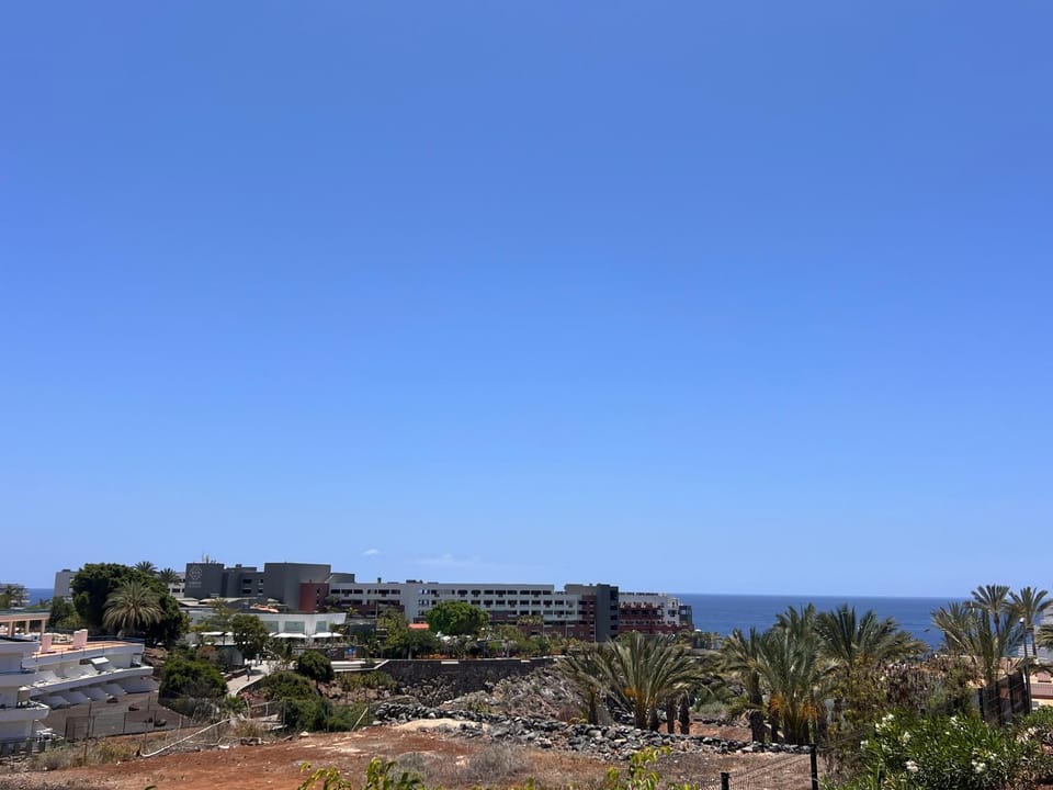 Garden view, Sea view