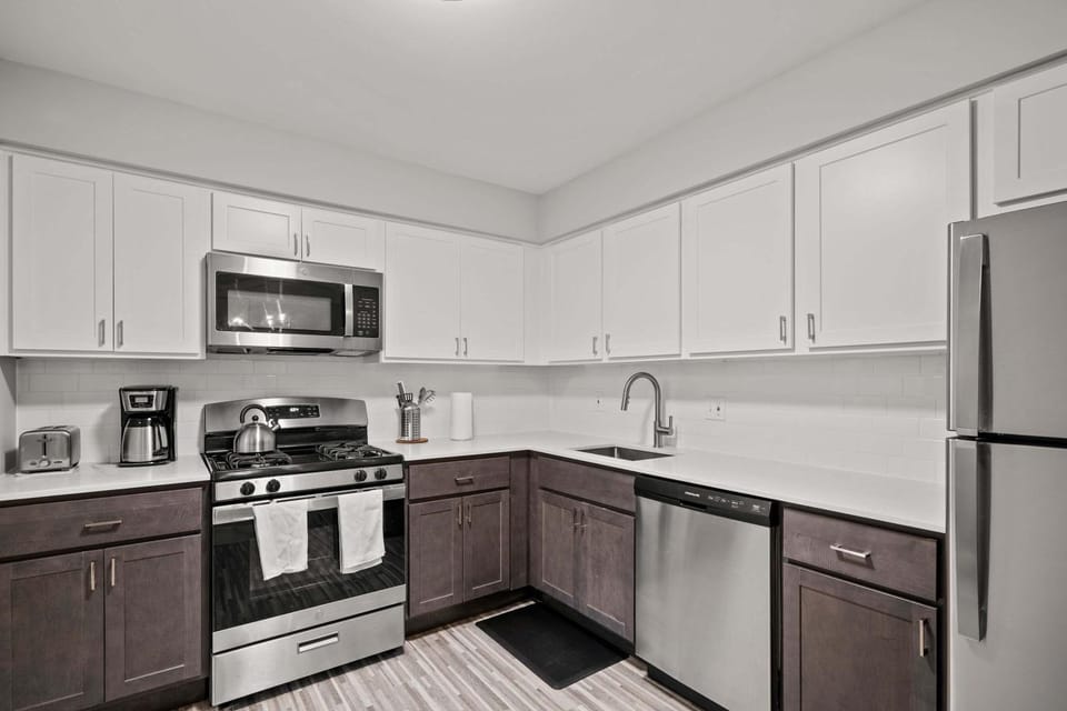 Peaceful & Trendy Unit Near Attractions Apartment in Rochester