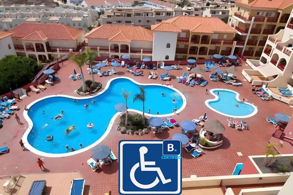 Property building, Pool view, Swimming pool