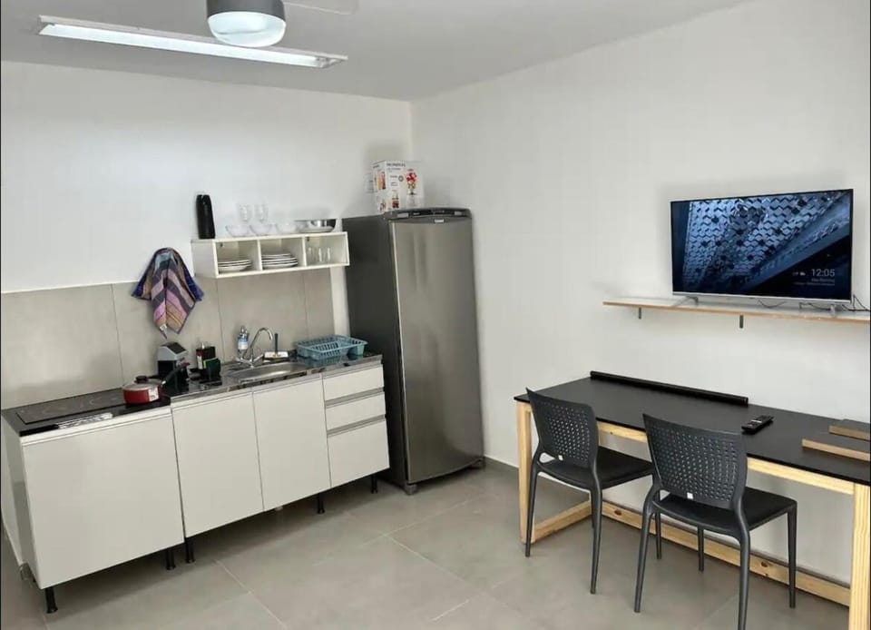 08 - ESTÚDIO CONFORTÁVEL na Savassi com Área privativa, Cozinha completa e Vaga de garagem Apartment in Belo Horizonte