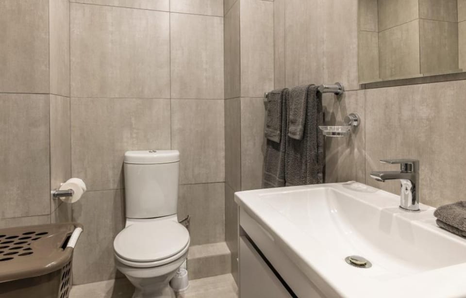 Sussex Mews Luxury Studios Apartment in Cape Town