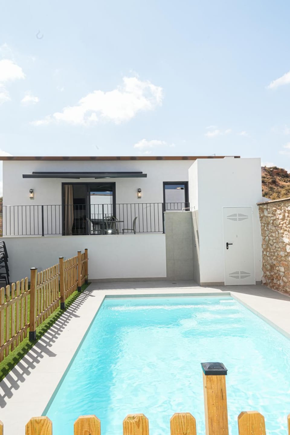Balcony/Terrace, Swimming pool