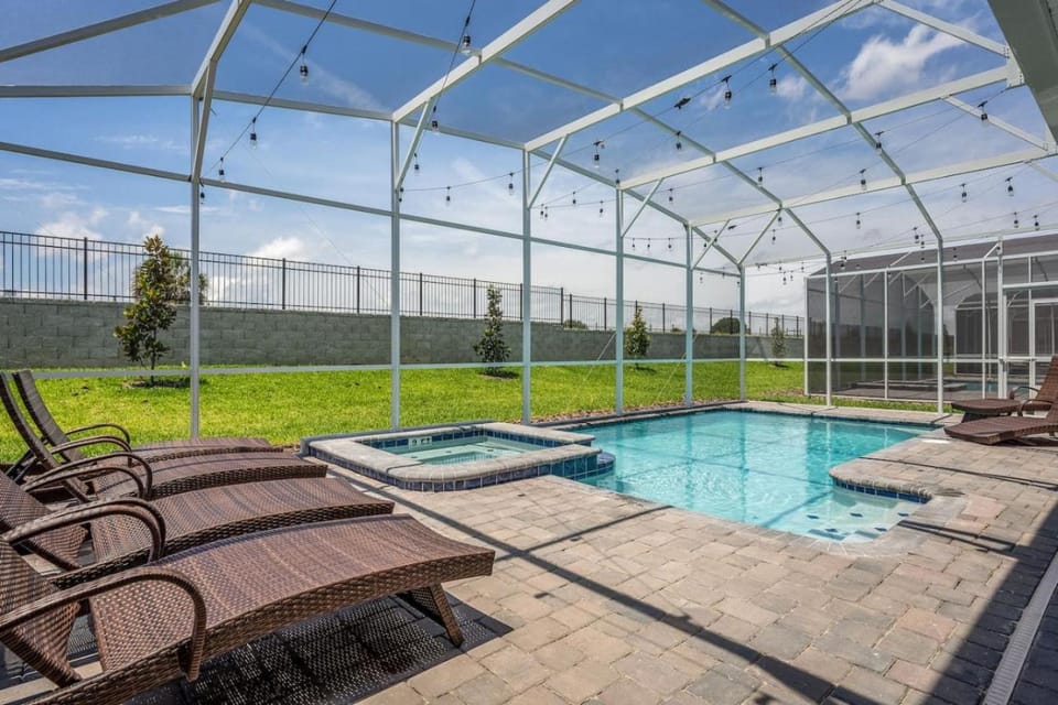 Super 8BR Resort Pool Vacation Home Near Disney House in Four Corners