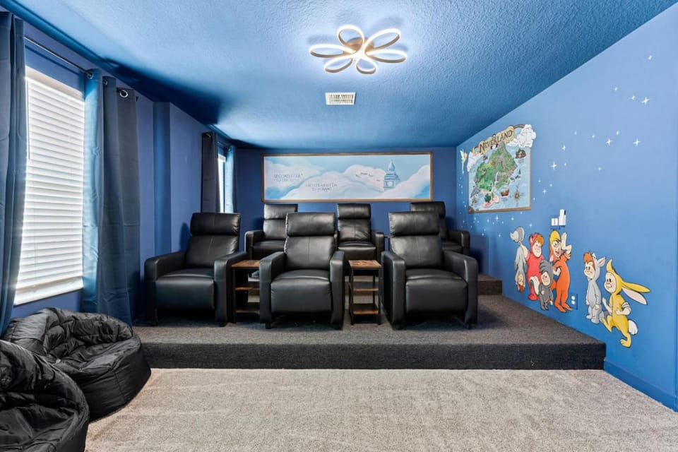 Super 8BR Resort Pool Vacation Home Near Disney House in Four Corners