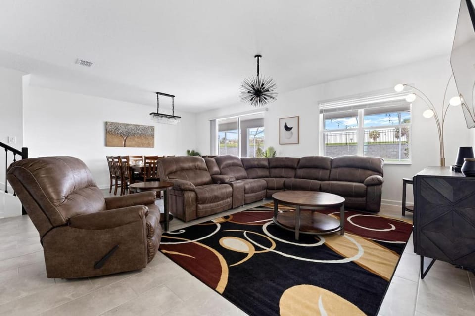 Super 8BR Resort Pool Vacation Home Near Disney House in Four Corners