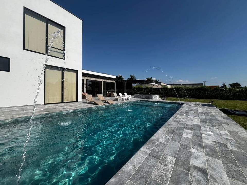 ESPECTACULAR CASA DE CAMPo House in Cundinamarca, Colombia