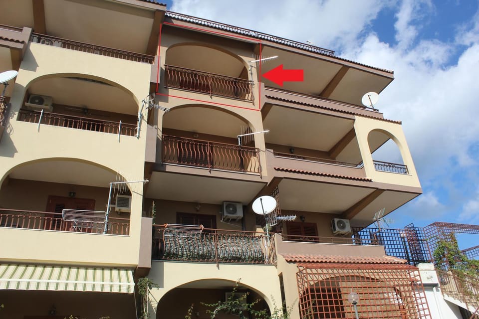 SICILIAN DREAM Apartment Apartment in Letojanni