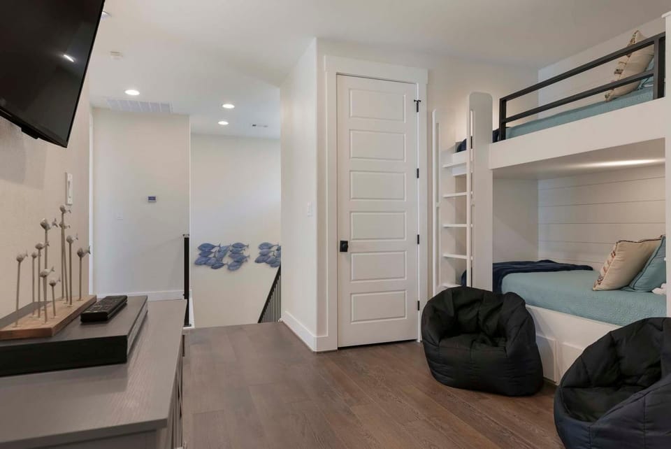 Misty Waters House in Kingsland