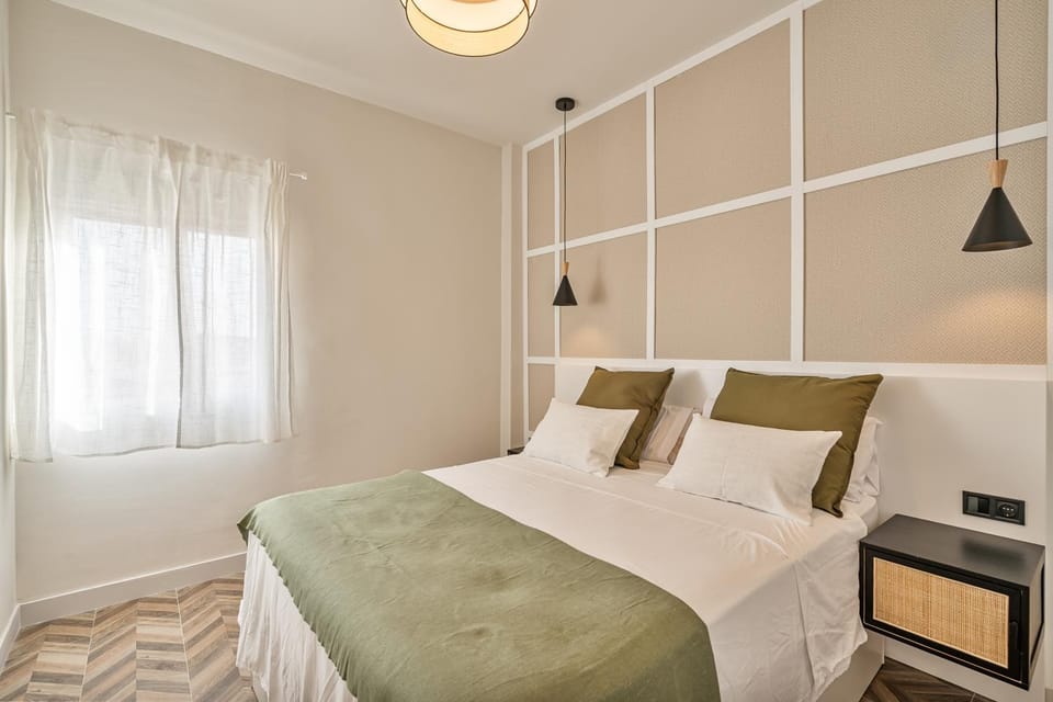 Bed, Bedroom