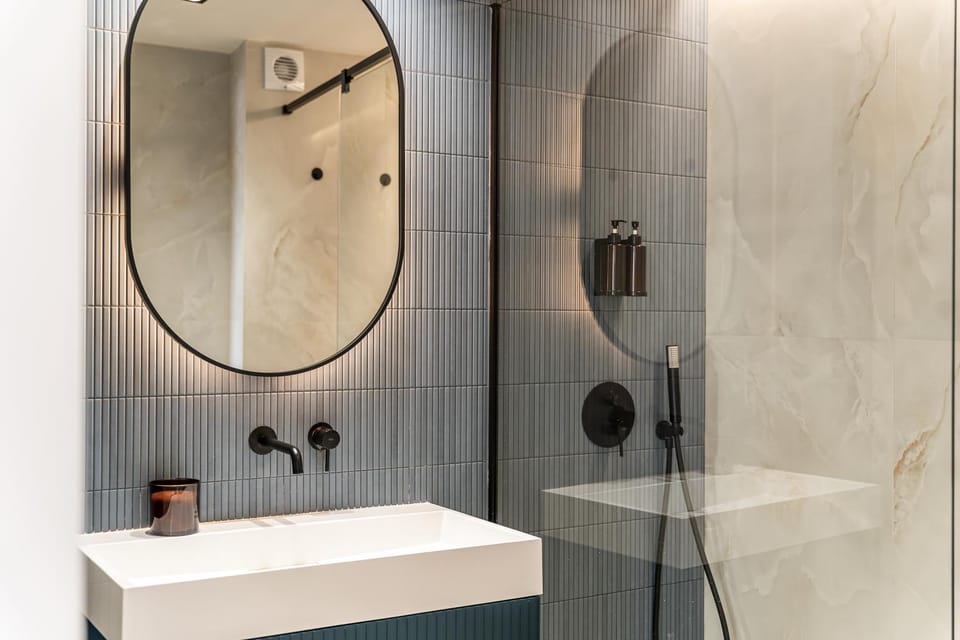 Shower, Bathroom