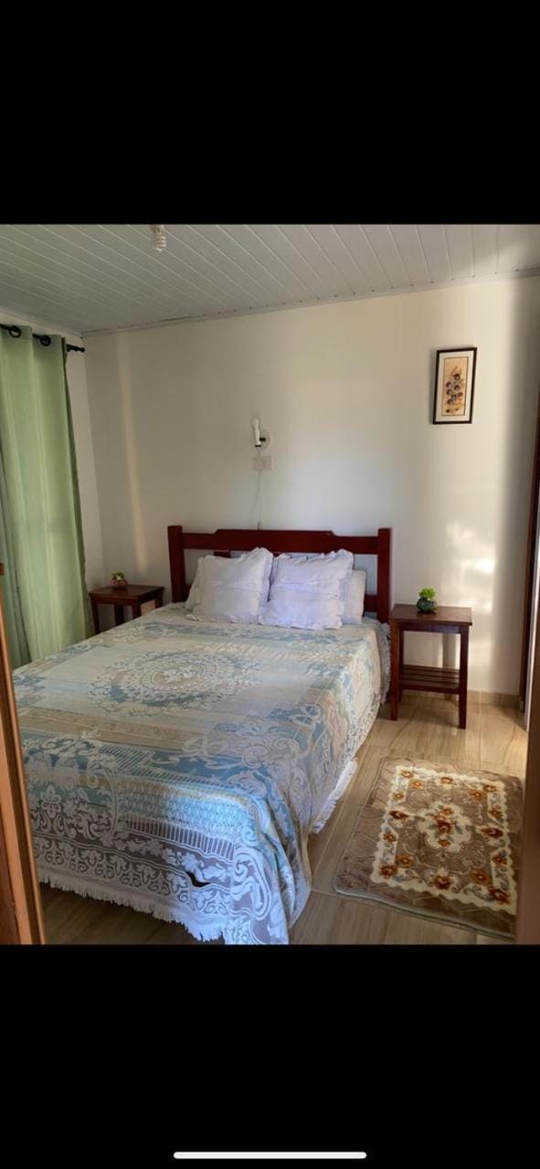 RECANTO FLORES DA MONTANHA- via fácil ASFALTO, VISTA das Montanhas Chalet in State of São Paulo