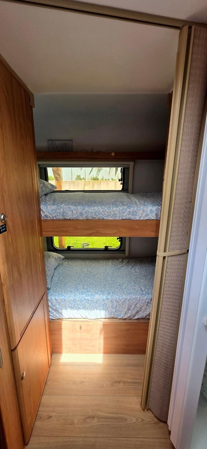 bunk bed