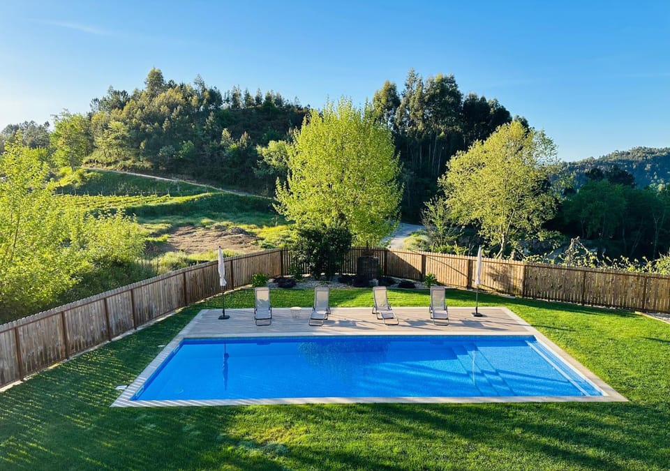 Spring, Day, Natural landscape, Garden, Garden view, Mountain view, Pool view, Swimming pool, Sunrise, Sunset, sunbed