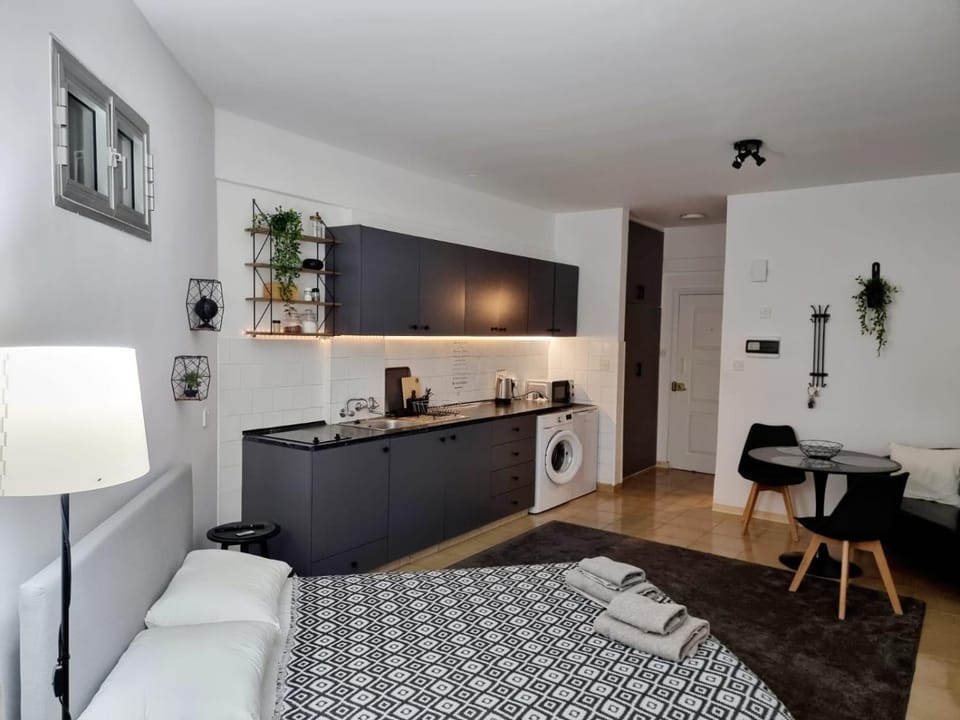 Paradise Garden Sweet Studio Apartment in Nicosia District