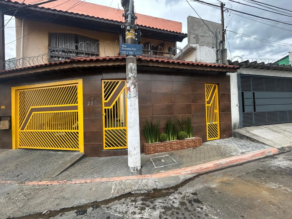 Property building, Day, Street view