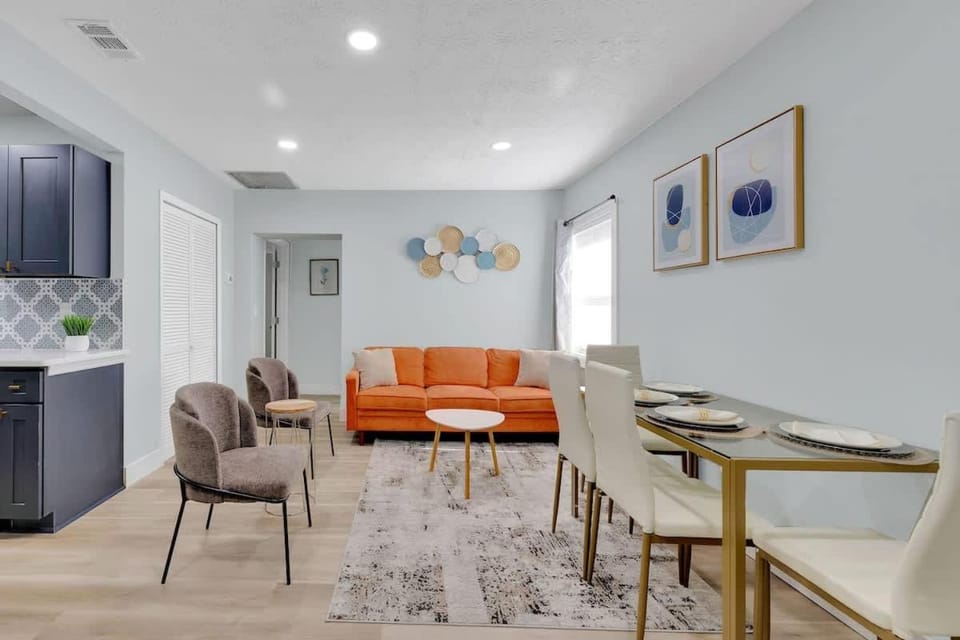 SMV Updated Bungalow Bliss Central House in Jacksonville
