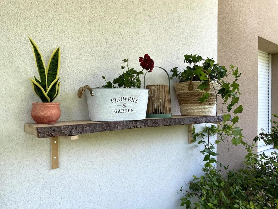 Joli appartement à Andernos les bains , 2 ou 4 pers , avec terrasse et parking Apartment in Andernos-les-Bains