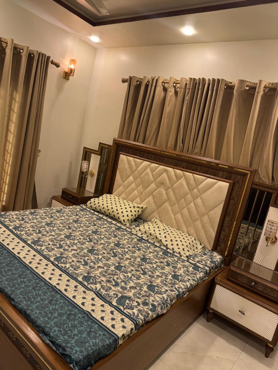 Raees Villa Villa in Karachi