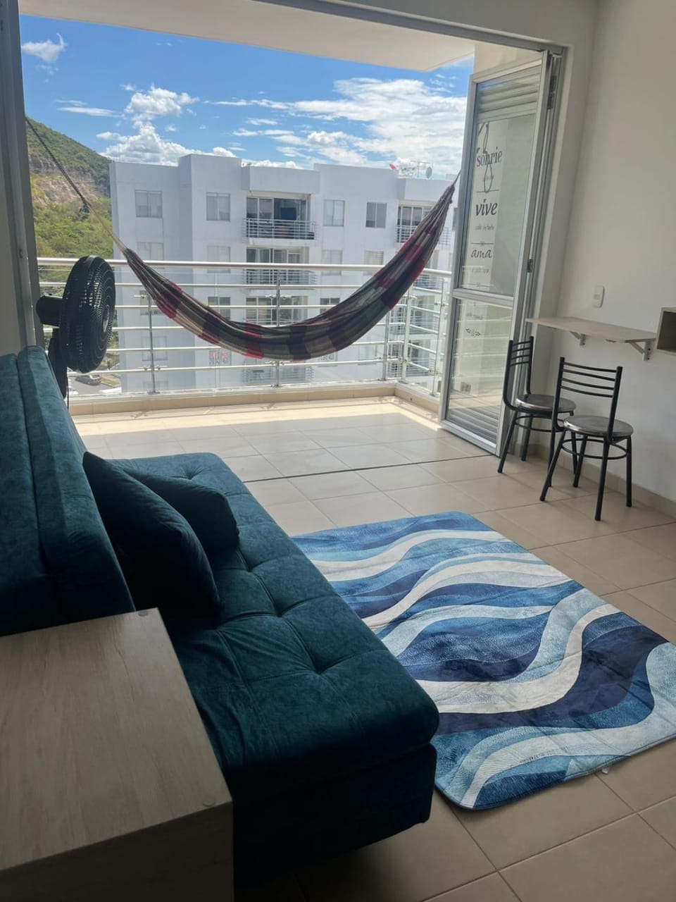 Living room, Mountain view