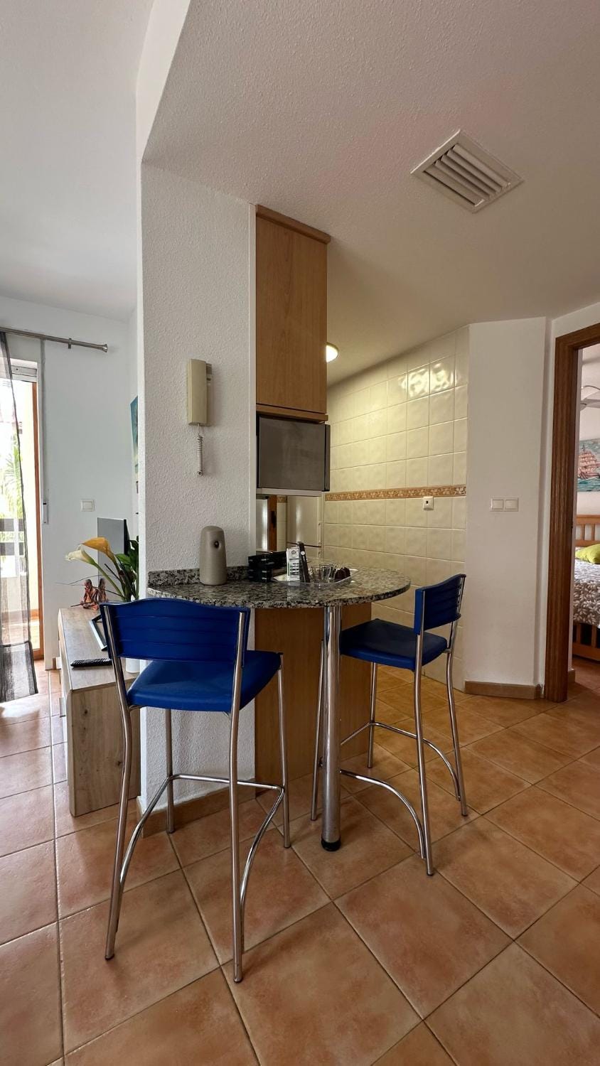 Kitchen or kitchenette, Seating area