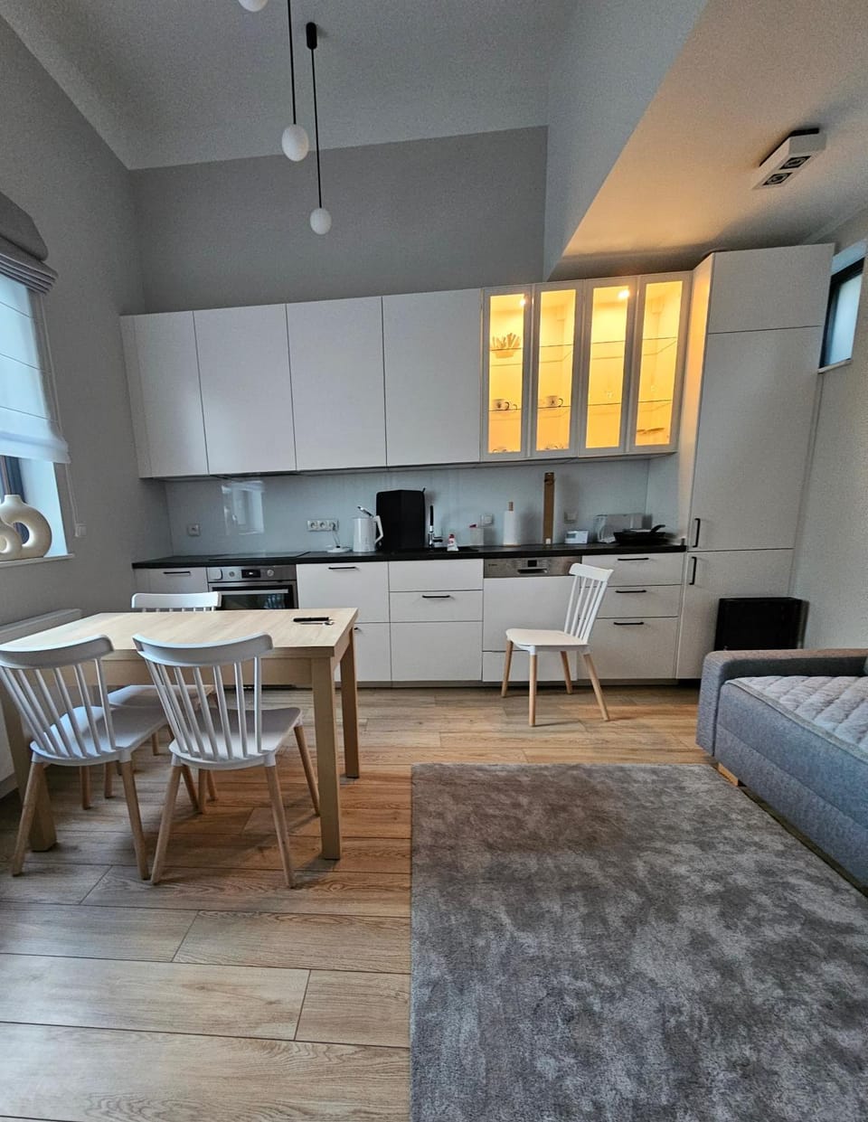 Kitchen or kitchenette, Living room