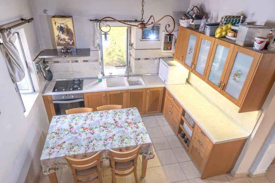 Private House, Peaceful Stylish Retreat Near Ialisos Beach, up to 5 Guests House in Ialysos