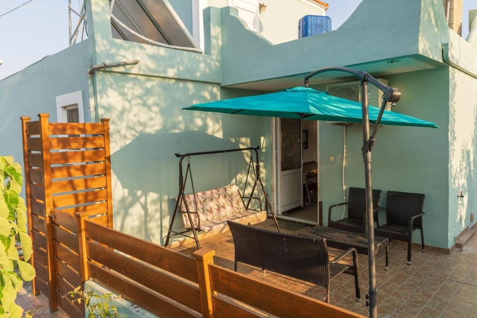 Private House, Peaceful Stylish Retreat Near Ialisos Beach, up to 5 Guests House in Ialysos