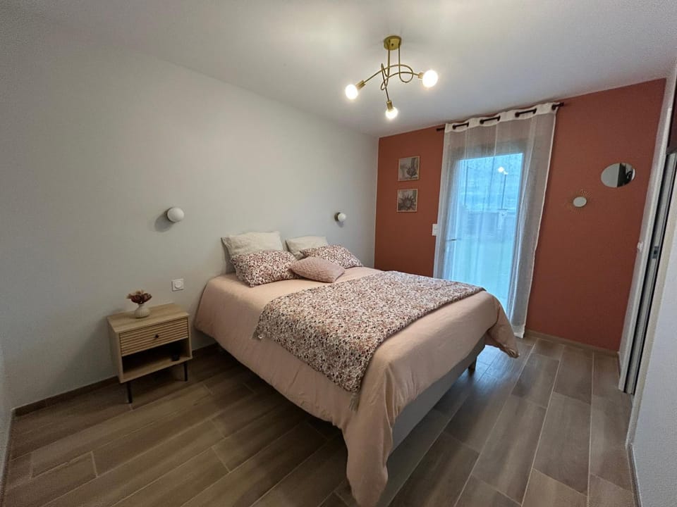 Les Agapanthes chambres d hôtes Bed and Breakfast in Occitanie