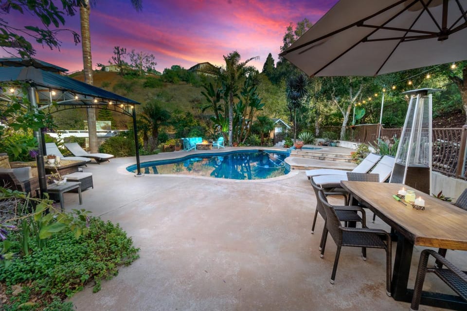 Balcony/Terrace, Swimming pool