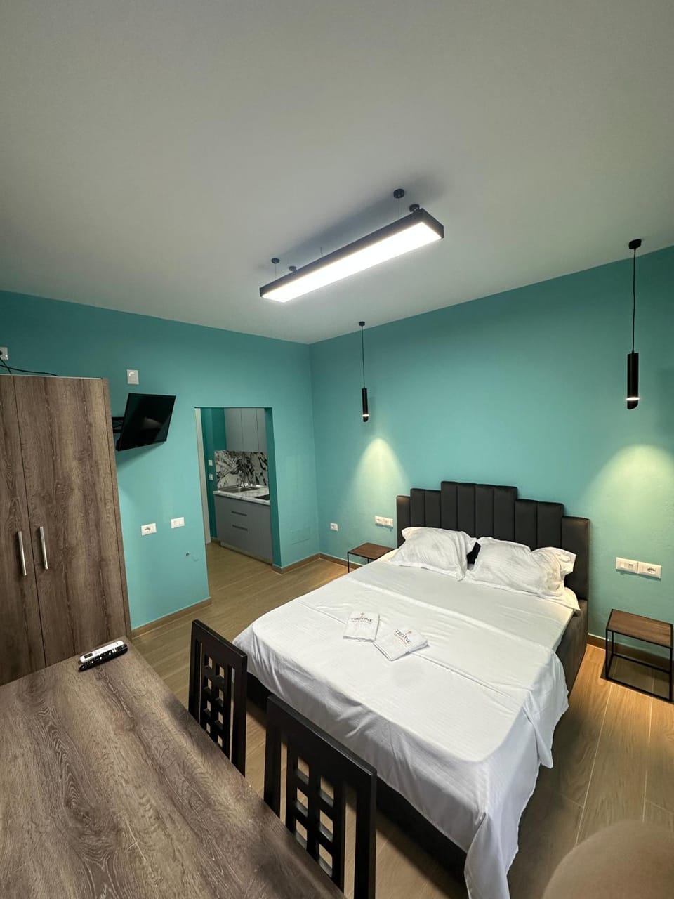 Bed, TV and multimedia