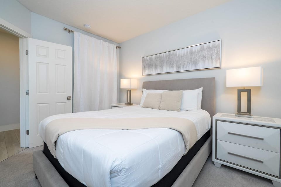 VIP access to WorldQuest Resort with no extra fees House in Orlando