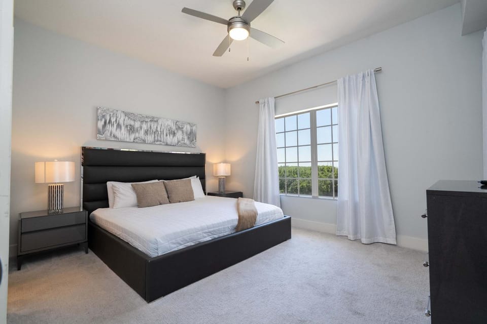 VIP access to WorldQuest Resort with no extra fees House in Orlando