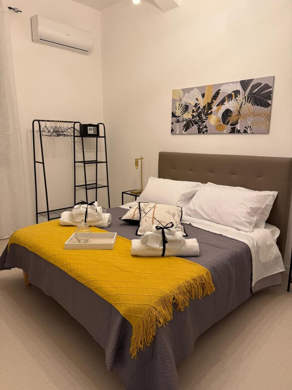 MARIANTONIA Apartment And Rooms Bed and Breakfast in Reggio Calabria