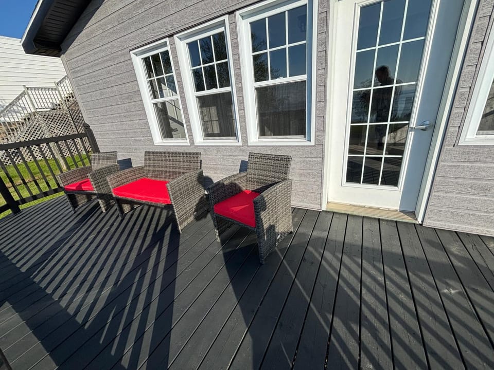 Maison vue Fleuve 4 chambres deux pas du traversier ! Chalet in La Malbaie