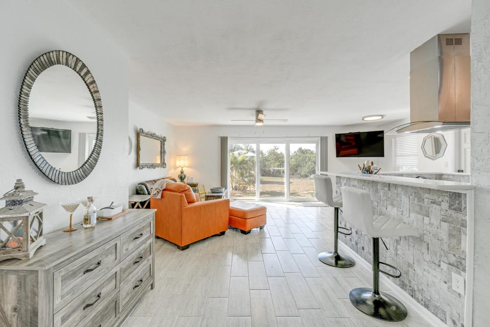 Canal-Front Home w/ Private Dock in North Port! House in North Port