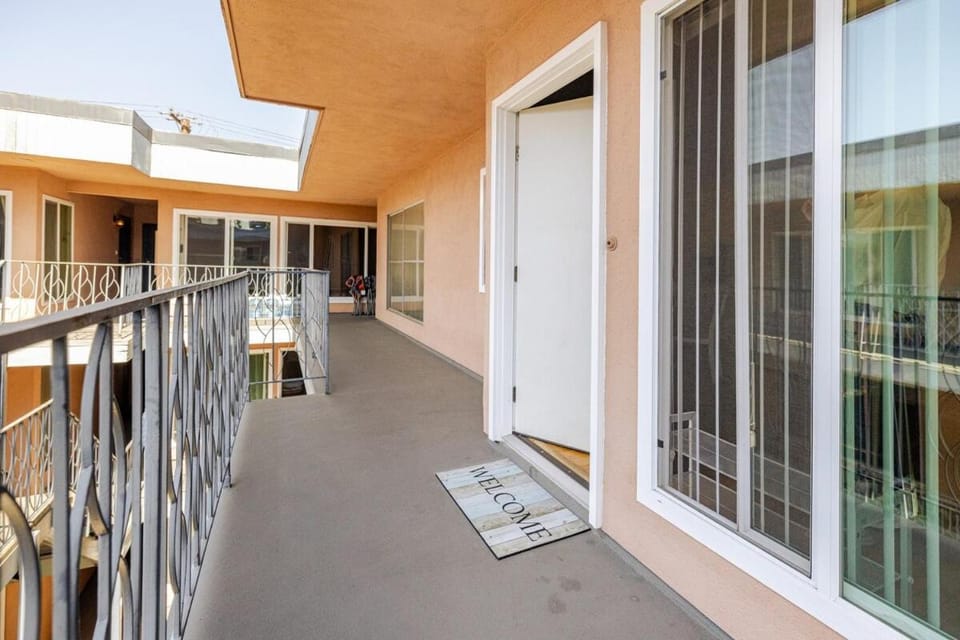 Steps to Ocean Bliss Apartment in Long Beach